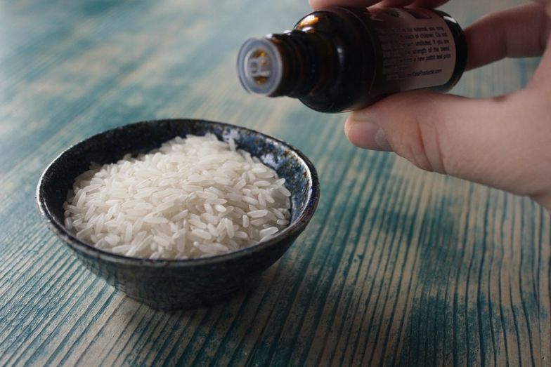 How to make a rice & essential oil air freshener - BC Guides